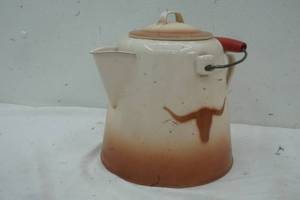 lot 237 image: Enamel Decor Tea Pot