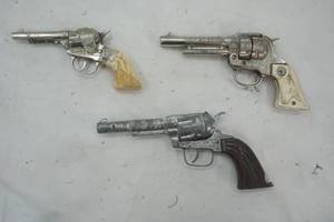 lot 247 image: 3 Vintage Toy Cap Guns