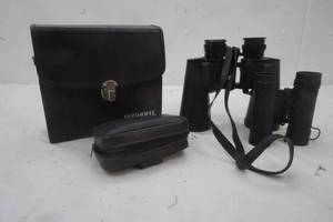 lot 250 image: Bushnell Binoculars & Simmons Binocular