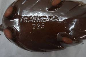 lot 321 image: Frankoma Leaf and Rosemead Ceramic piece, Bean Pot and Rolling Pin Planter