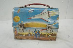lot 261 image: Vintage Tin Thermos Lunch Box (Space)