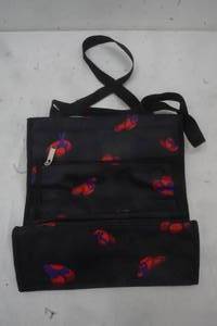 lot 282 image: Red Hat Hand Bag