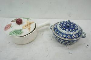 lot 331 image: USA and Germany crocks