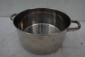 lot 369 image: International Pro Chef Cooking Pot