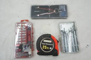 lot 374 image: Tools, Tape Measure, Precision Knife set, screwdrivers and Precision Pencil Compass