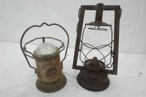 lot 375 image: Vintage Lights