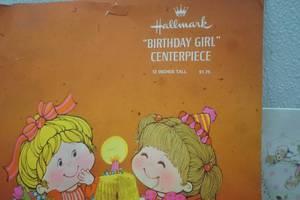 lot 386 image: Vintage advertising, recipe cards, magazines, and  2 Hallmark pieces,