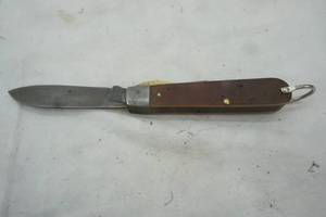 lot 395 image: Knife with leather