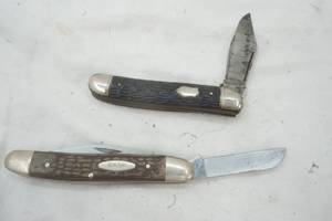 lot 405 image: Two vintage pocket knives