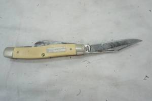 lot 413 image: Sears pocket knife