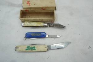 lot 414 image: Buick, Curtail and other pocket knives