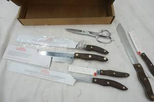 lot 443 image: Cutco knives and scissors