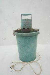 lot 469 image: Vintage Ice cream Maker