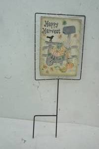 lot 516 image: Happy Harvest Lawn Ornament 31 Tall