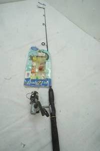 lot 518 image: fishing rod kit