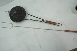 lot 521 image: camping supplies