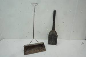 lot 522 image: ash scoop