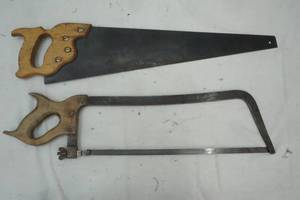 lot 524 image: hand saws