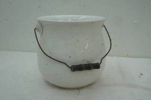 lot 594 image: vintage stoneware chamber pot