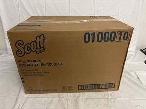 12 Pack of Scott Roll Towels