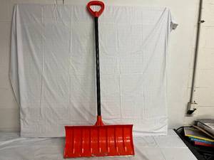 Bigfoot Super Snow Pusher Shovel with Metal Edge