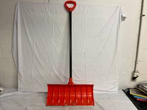 Bigfoot Super Snow Pusher Shovel with Metal Edge