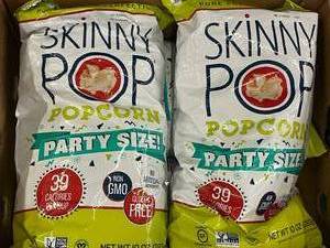 lot 31 image: Skinny Pop 4 X 10oz Bags