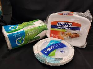 Disposable Plate & Napkin Bundle