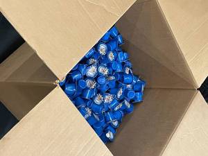 Huge Box approx 550 French Vanilla Creamer portions