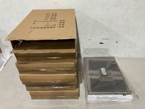 lot 273 image: LOT OF 6 Storage Bins with Lids