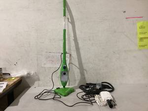 lot 473 image: H2O Multifunction Steam Mop X5 Green