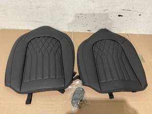 lot 399 image: PU Leather Car Seat Cover