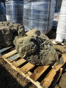 lot 703 image: WEATHERED LIMESTONE BOULDER