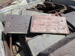 lot 731 image: LUDOWICI CLAY ROOF TILES - LOOSE, UNUSED