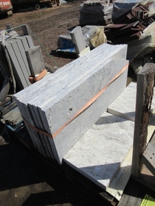 lot 736 image: PERCHERON TRAVERTINE PAVING STONE - NEW