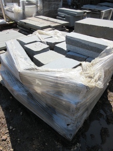 lot 750 image: GRANITE WALLSTONE - NEW