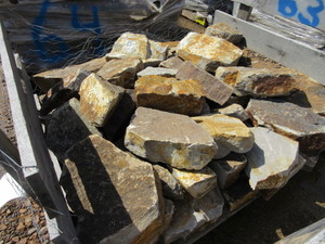 lot 763 image: WALLSTONE - DARK BROWNGOLD - NEW