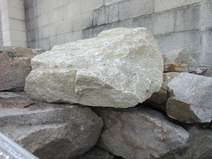 lot 767 image: LIGHT GRANITE WALLSTONE  - NEW