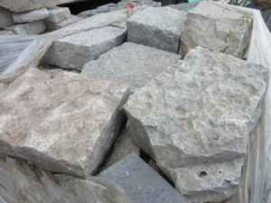 lot 786 image: CHILTON LIMESTONE WALLSTONE - NEW
