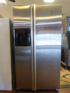 Jenn-Air Side-by-Side RefrigeratorFreezer
