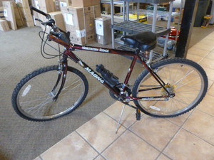 Mens Magna Northern Ridge 26 Bicycle
