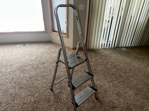 lot 2 image: Three Step Folding Step Stool
