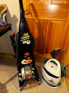 lot 57 image: Carpet Shampoo Set - Bissell Pro Heat and Bissell Little Green Portable Cleaner