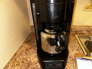 lot 101 image: Mr Coffee Thermal Caraffe Coffee Maker