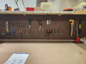 lot 77 image: Assorted Tools