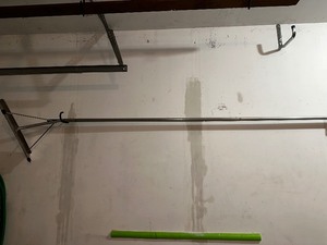 lot 114 image: Roof Rake