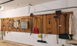 lot 113 image: Wall of Misc Garage and Yard Tools
