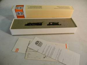 lot 3 image: CON-COR RIVAROSSI N 0-8-0 SWITCHER GREAT NORTHERN #0003-05551F - IN BOX - FANTASTIC PIECE - SEE PICTURES