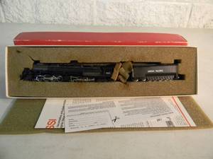 lot 5 image: CON-COR RIVAROSSI N 4014 4-8-8-4 THE BIG BOY UNION PACIFIC #0001-003605 - 9216 - IN BOX - FANTASTIC PIECE - SEE PICTURES