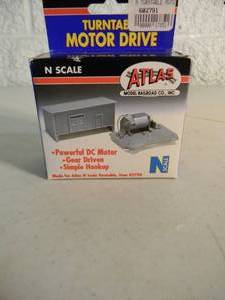 lot 10 image: ATLAS N SCALE TURNTABLE MOTOR DRIVE #2791 - IN BOX - GREAT PIECE - SEE PICTURES